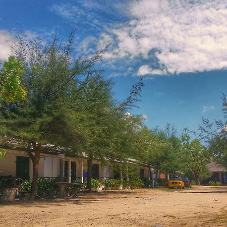 Bayu Melawi Chalet Hotel Bachok Esterno foto