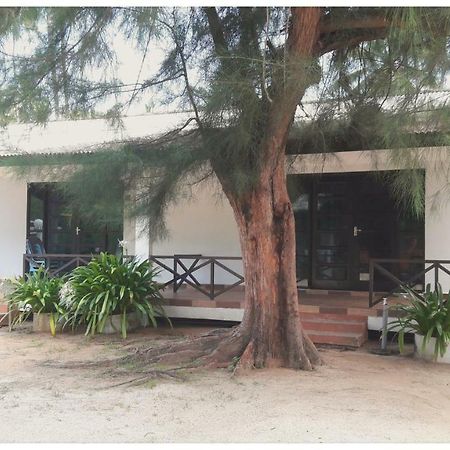 Bayu Melawi Chalet Hotel Bachok Esterno foto