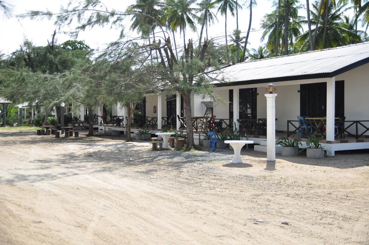Bayu Melawi Chalet Hotel Bachok Esterno foto