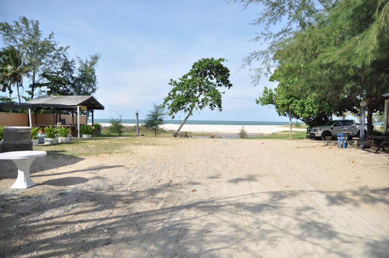 Bayu Melawi Chalet Hotel Bachok Esterno foto